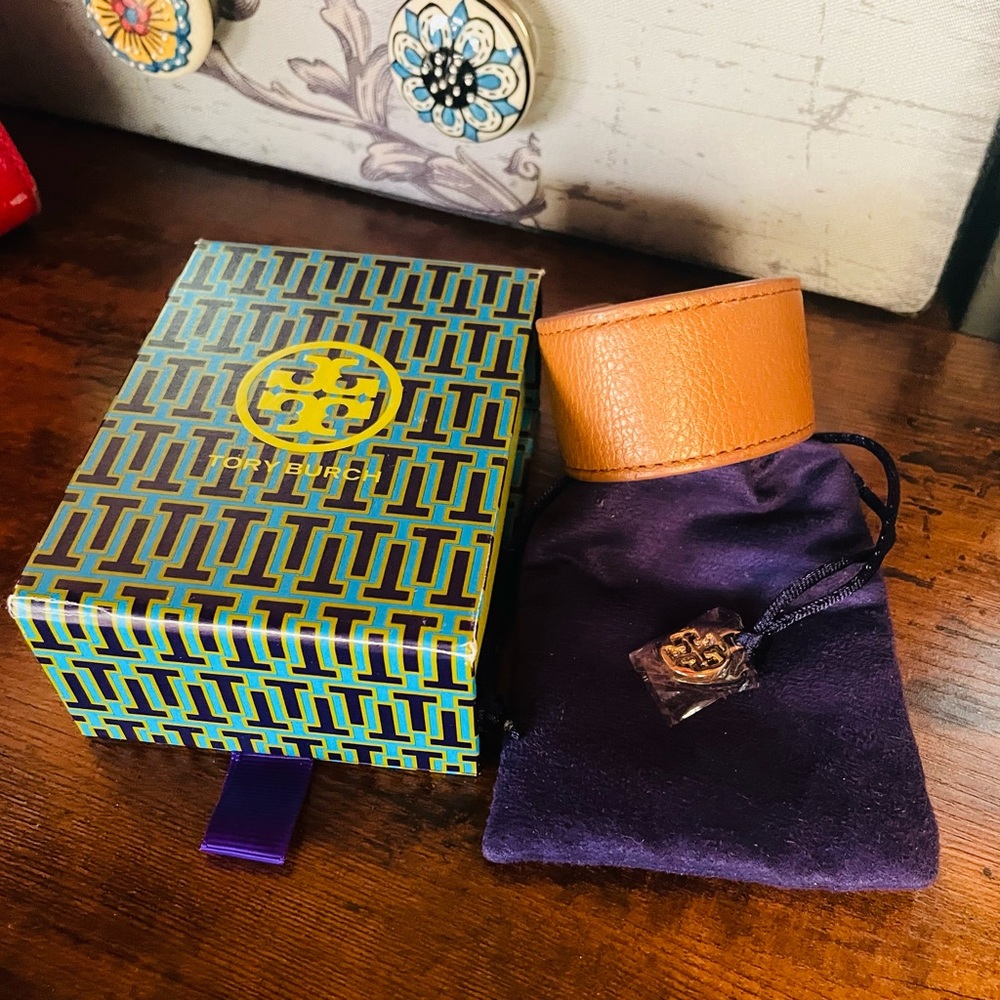 Tory Burch Wide Leather and Gold Emblem Double-Snap Cuff Bracelet - Picture 10 of 12